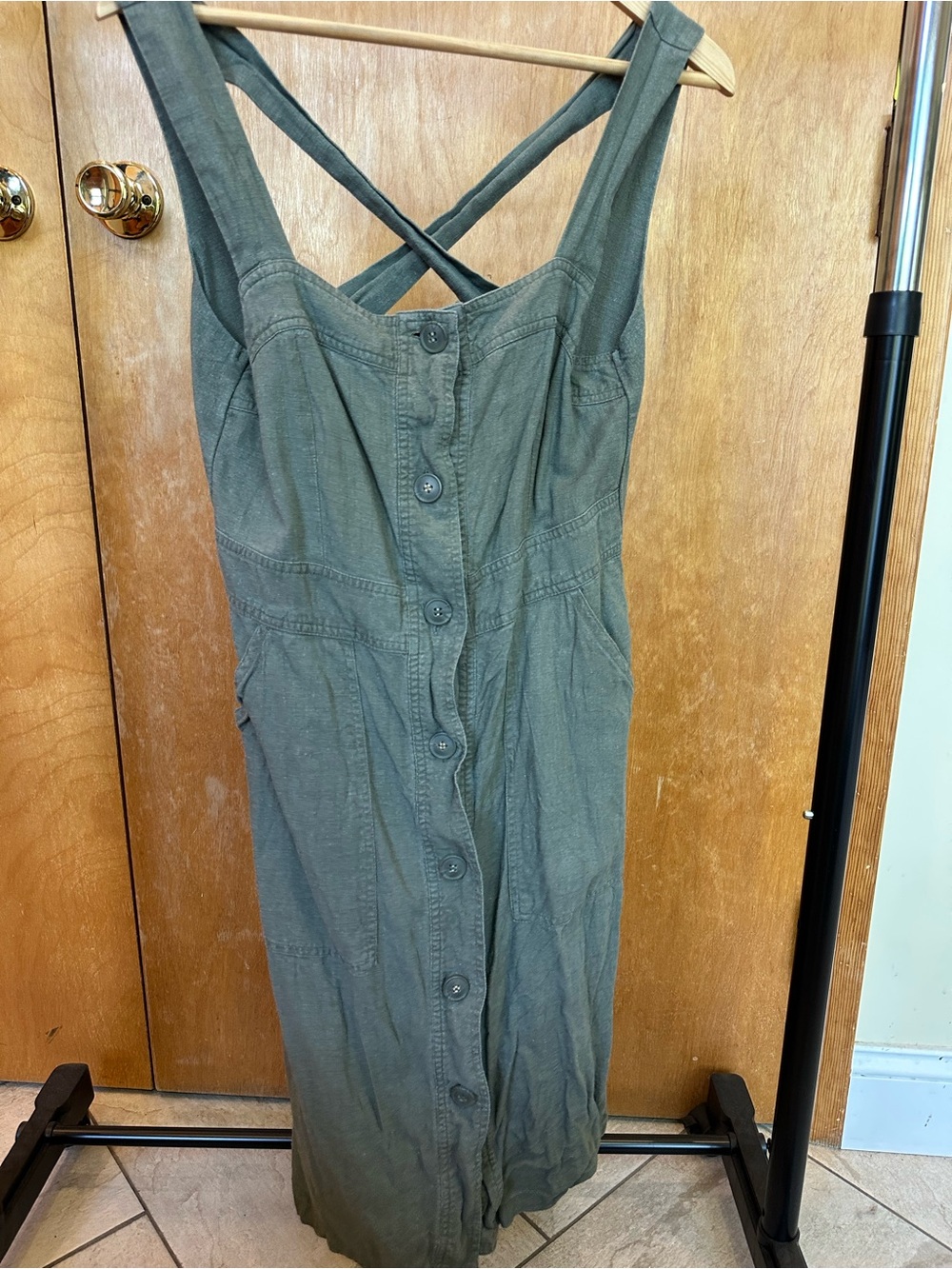 Vero Moda Olive Green Linen-Blend Open Back Dress
